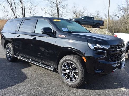 Used 2023 Chevrolet Suburban Z71 w/ Z71 Off-Road Package image 10