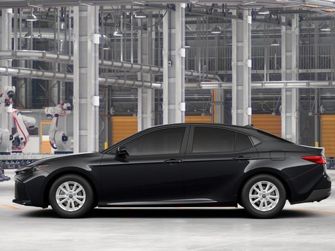 New 2026 Toyota Camry LE FWD image 4