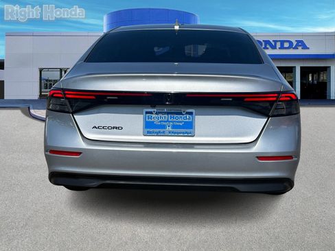 Used 2023 Honda Accord EX image 6