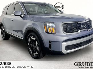 Used 2025 Kia Telluride S FWD video 1