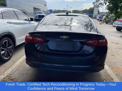 Used 2022 Chevrolet Malibu LS FWD image 5