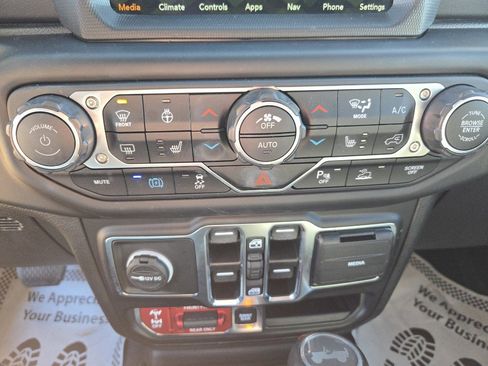 Used 2022 Jeep Wrangler Unlimited Rubicon 4xe w/ Steel Bumper Group image 30