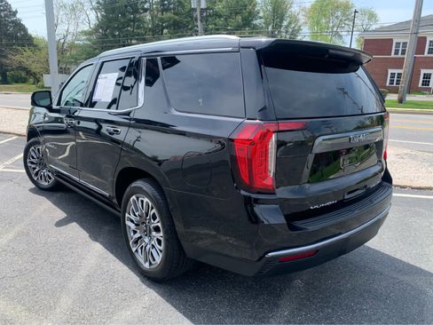 Used 2024 GMC Yukon Denali Ultimate AWD/4WD image 4