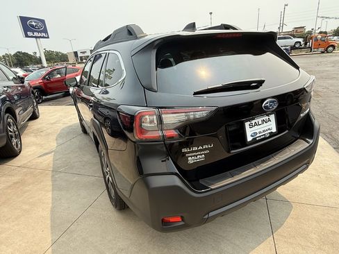 New 2025 Subaru Outback Premium image 3