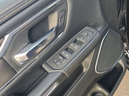 Used 2025 RAM 1500 Laramie image 13