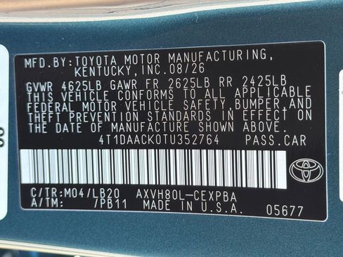 New 2026 Toyota Camry Hybrid FWD image 37