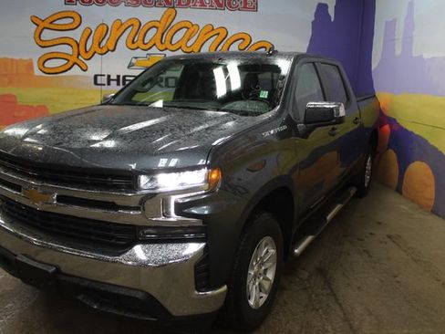 Used 2021 Chevrolet Silverado 1500 LT w/ Convenience Package II RWD image 7