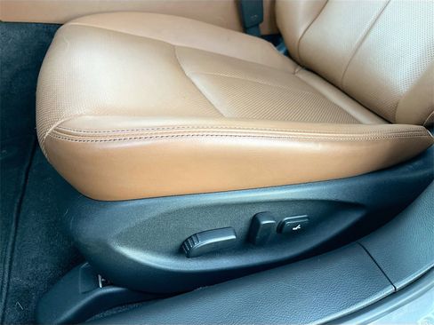 Used 2024 INFINITI Q50 Sensory image 20