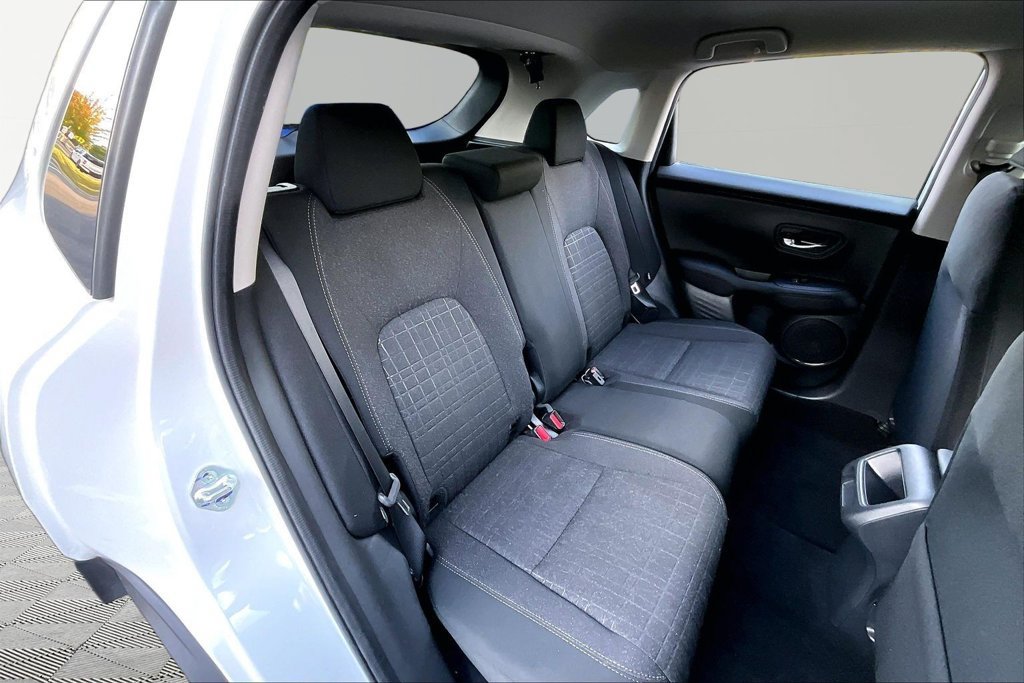 Certified 2026 Honda HR-V LX image 17