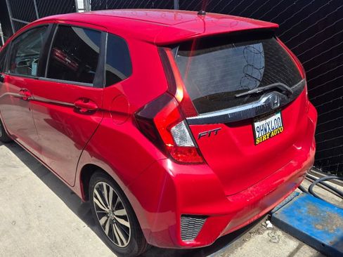 Used 2015 Honda Fit EX image 2