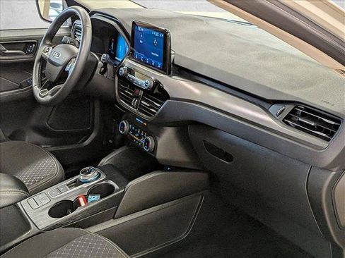 Certified 2023 Ford Escape Active AWD/4WD image 24