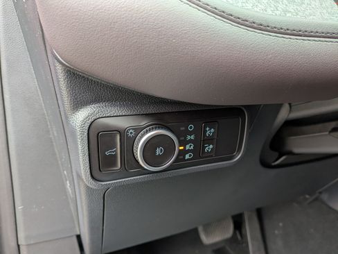 New 2026 Ford Explorer Platinum image 16