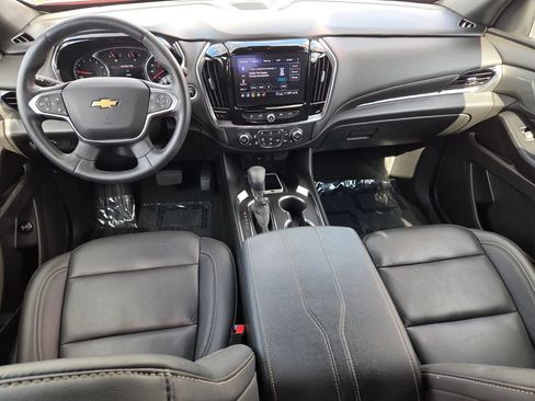 Used 2023 Chevrolet Traverse LT FWD image 9