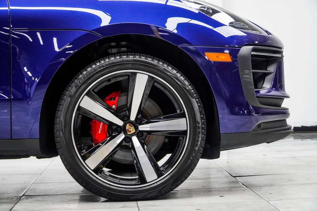 Used 2023 Porsche Macan S AWD/4WD image 10