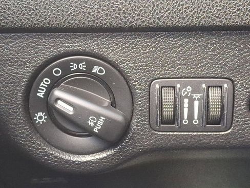 Used 2017 Dodge Charger SXT w/ Blacktop Package image 24