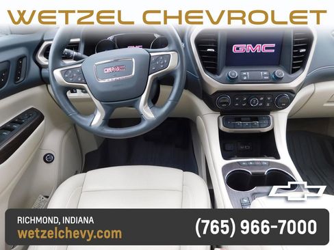 Used 2023 GMC Acadia Denali w/ Denali Technology Package AWD/4WD image 17