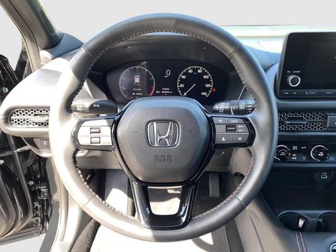 Used 2025 Honda HR-V Sport image 15