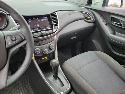 Used 2020 Chevrolet Trax LS w/ Tint and Cruise Package image 20