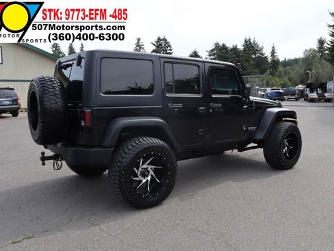 Used 2012 Jeep Wrangler Unlimited Sport AWD/4WD image 9