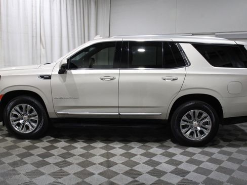 Used 2023 GMC Yukon Denali w/ LPO, Floor Liner Package AWD/4WD image 40