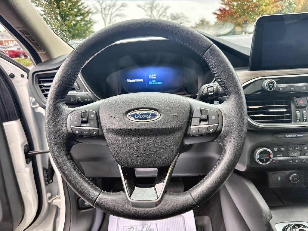 Used 2020 Ford Escape Titanium AWD/4WD image 11