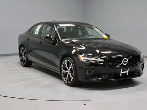 Used 2024 Volvo S60 B5 Plus w/ Climate Package AWD/4WD image 1