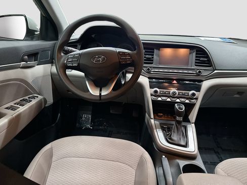 Used 2020 Hyundai Elantra SEL FWD image 22