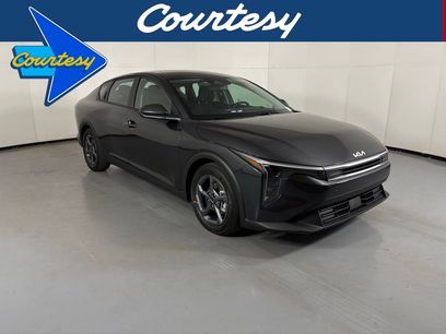 New 2026 Kia K4 LXS