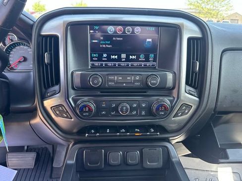 Used 2019 Chevrolet Silverado 2500 LTZ w/ Vortec Plus Package AWD/4WD image 10