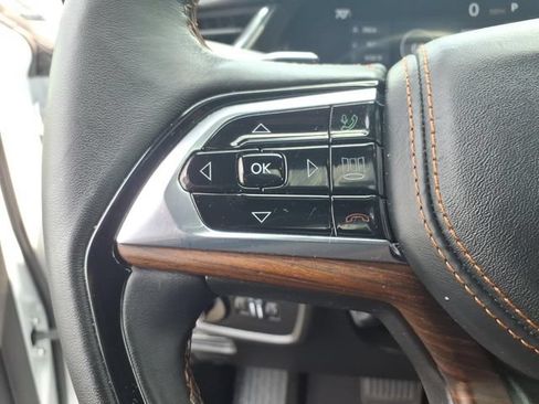 Used 2023 Jeep Grand Cherokee Summit AWD/4WD image 28