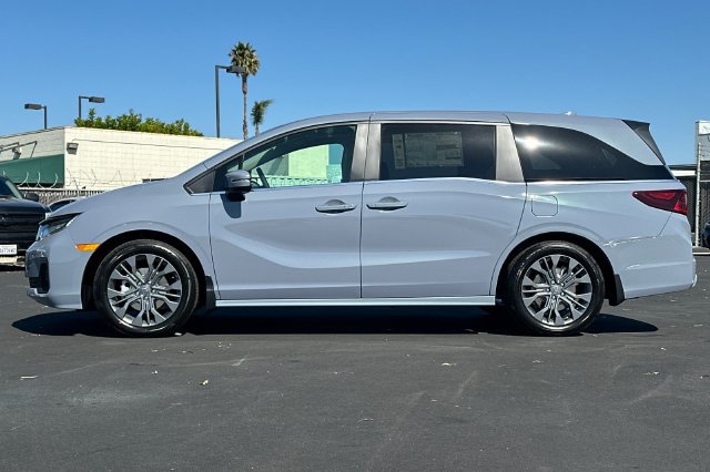 New 2027 Honda Odyssey Touring image 7