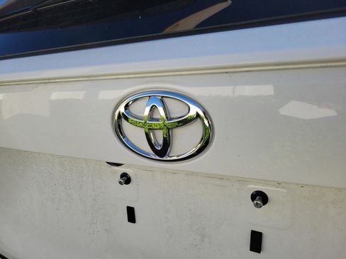 Used 2024 Toyota RAV4 XLE w/ Convenience Package FWD image 20