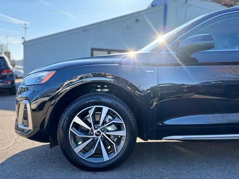 Used 2023 Audi Q5 2.0T Premium w/ Convenience Package image 10