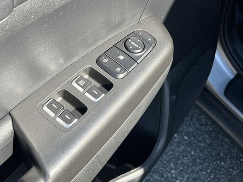 Used 2022 Kia Sportage LX FWD image 12
