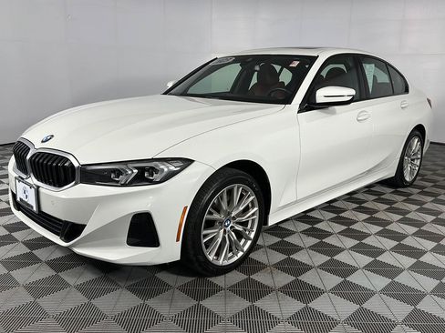 Used 2023 BMW 330i xDrive Sedan w/ Convenience Package AWD/4WD image 7