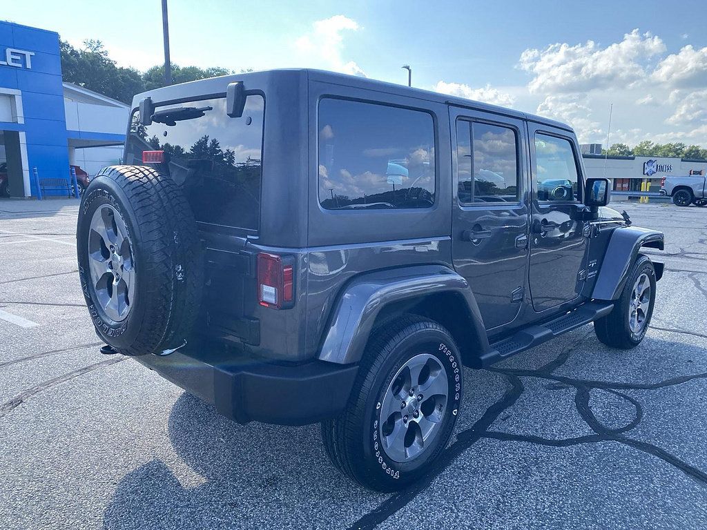 Used 2017 Jeep Wrangler Unlimited Sahara w/ Connectivity Group AWD/4WD image 8