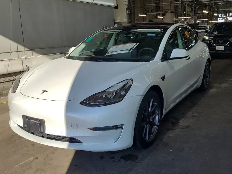 Used 2022 Tesla Model 3 Long Range AWD/4WD image 1