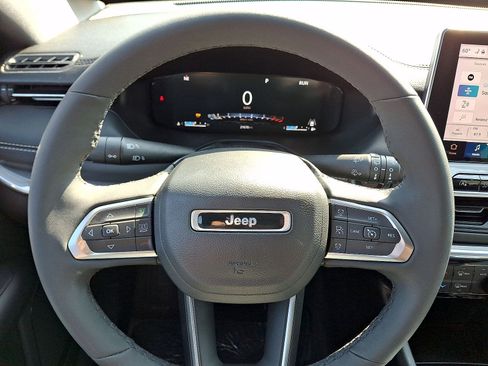 Used 2023 Jeep Compass High Altitude AWD/4WD image 16