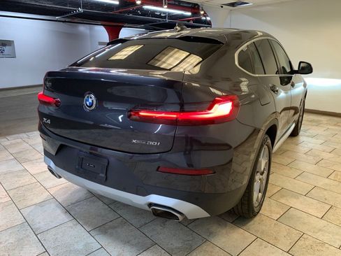 Used 2025 BMW X4 xDrive30i AWD/4WD image 9