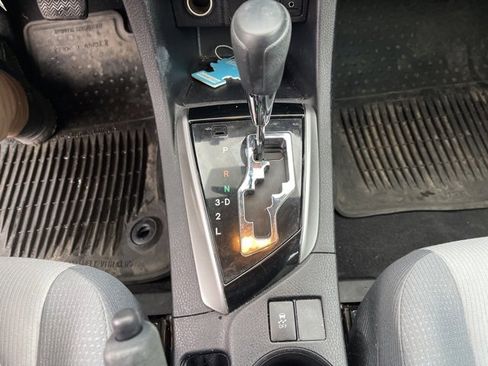 Used 2016 Toyota Corolla L image 20