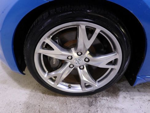 Used 2009 Nissan 370Z Touring w/ Sport Pkg image 10