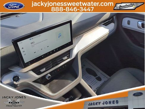 Certified 2025 Ford Explorer Active image 18