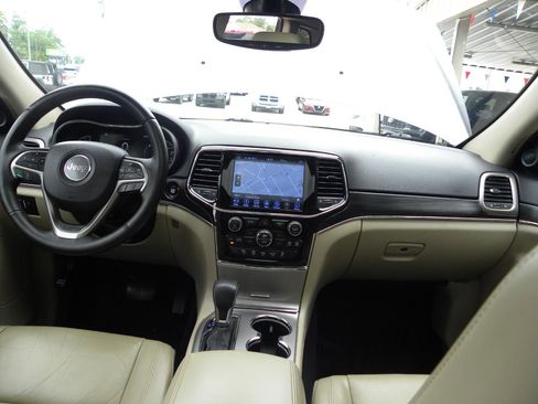 Used 2019 Jeep Grand Cherokee Limited RWD image 24