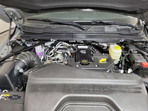 New 2026 RAM 2500 Big Horn AWD/4WD image 9