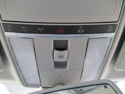 Used 2007 Mercedes-Benz S 550 image 32