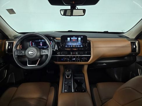 Used 2024 Nissan Pathfinder Platinum w/ Cargo Package FWD image 28