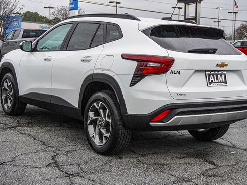 New 2025 Chevrolet Trax LT w/ Driver Confidence Package image 6