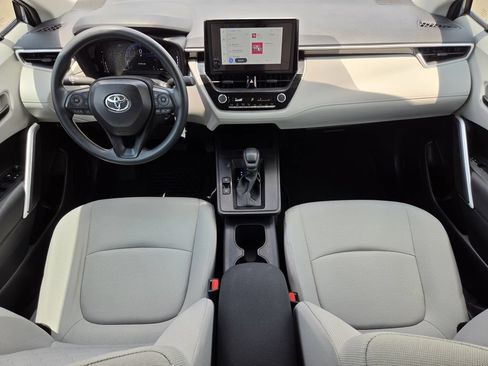 Used 2026 Toyota Corolla Cross L FWD image 12