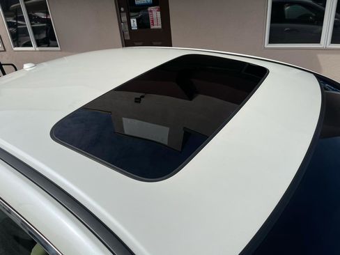 Used 2010 Honda Accord EX-L image 11