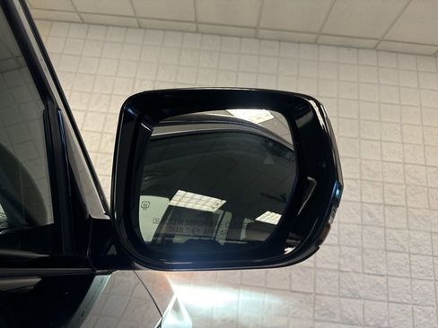 Used 2023 Jeep Grand Cherokee Limited w/ Trailer Tow Prep Group (B) AWD/4WD image 32